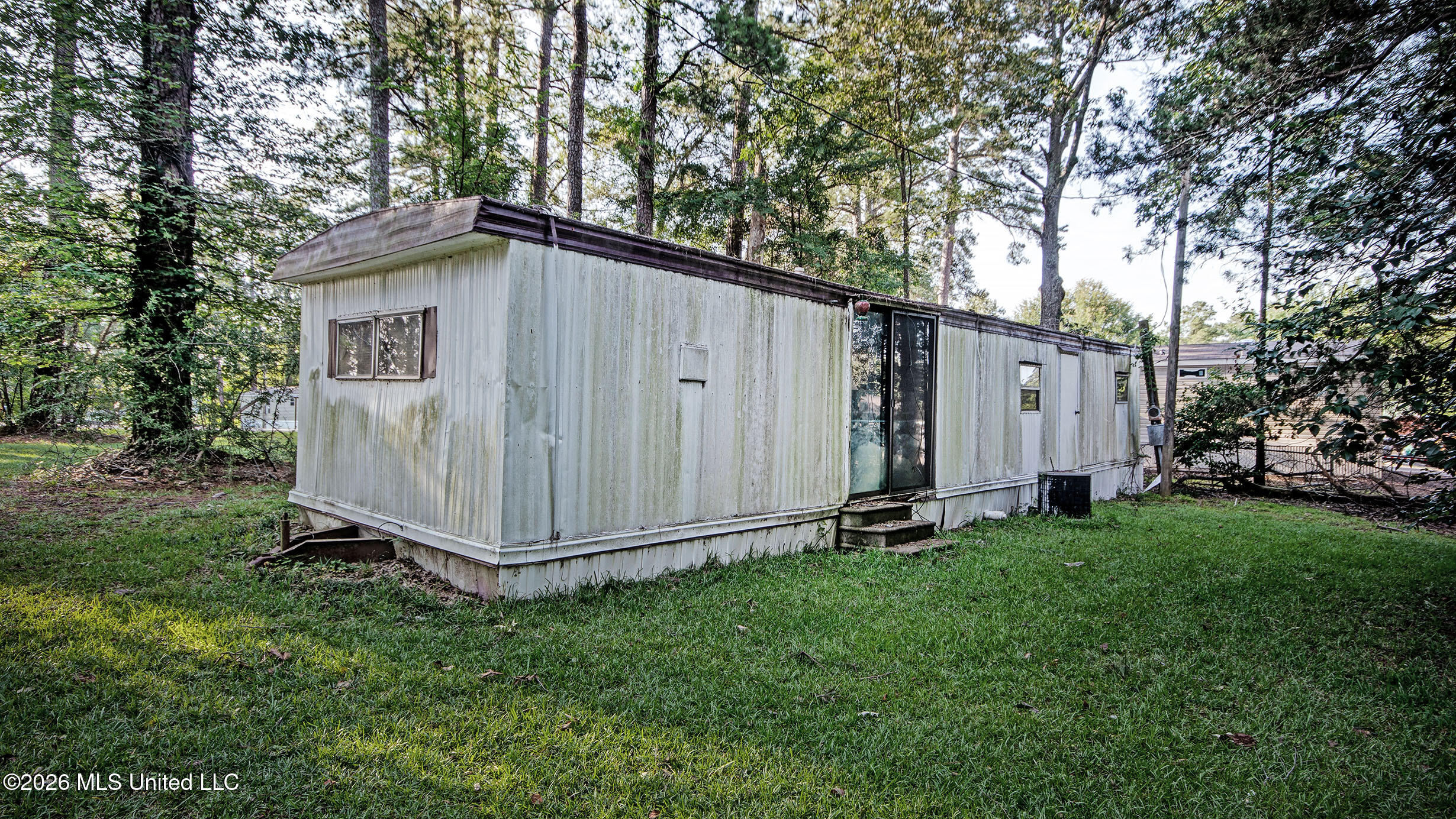 333 Lake Harbor Road Brandon, MS 39047 - Photo 5 of 37 IMGP9048_49_50