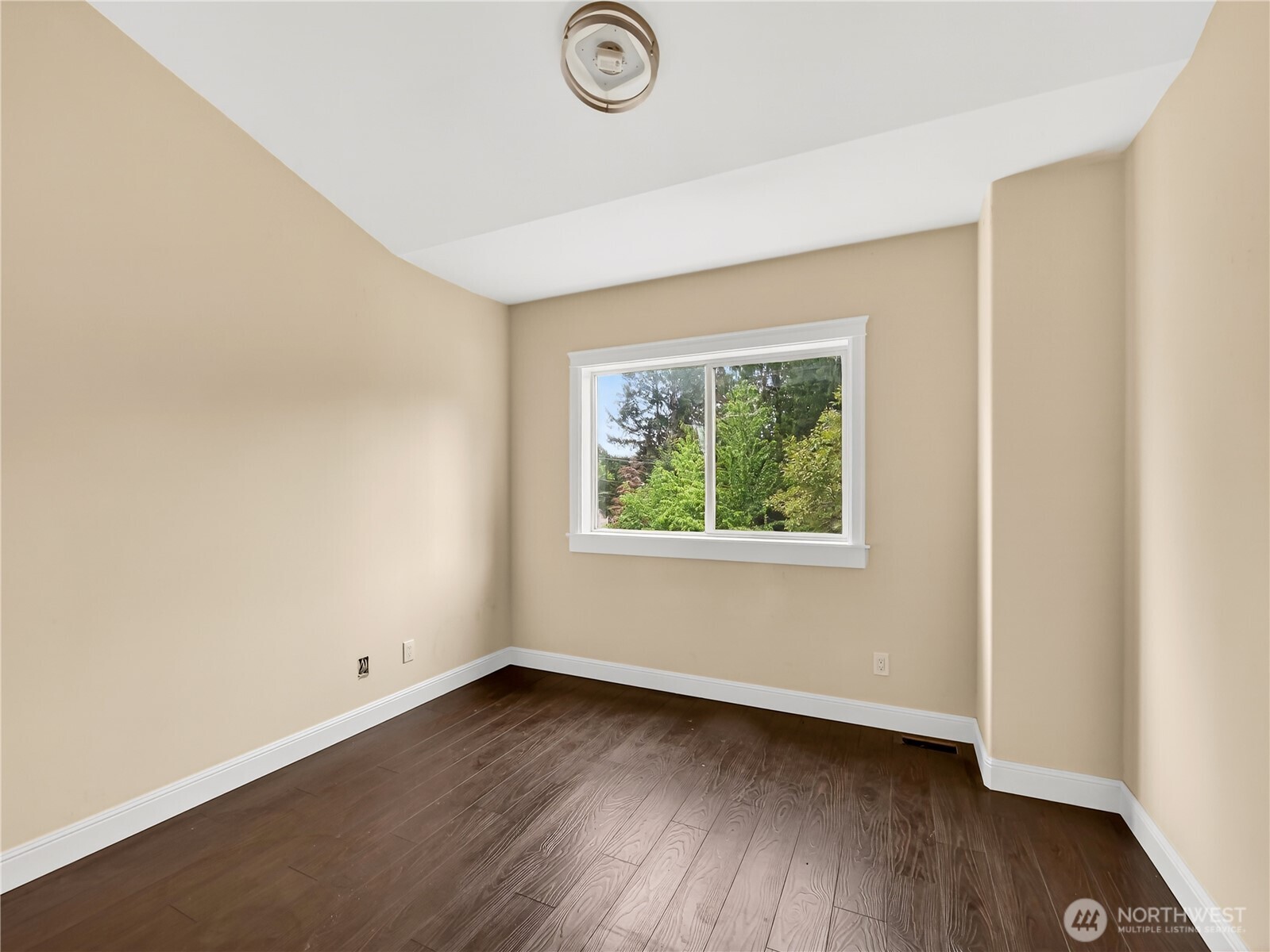 19323 22nd Avenue Southeast Bothell, WA 98012 - Photo 11 of 15