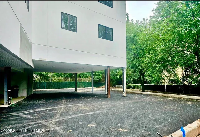 $595,000 | 3865 Amboy Road, Unit 4D | Great Kills