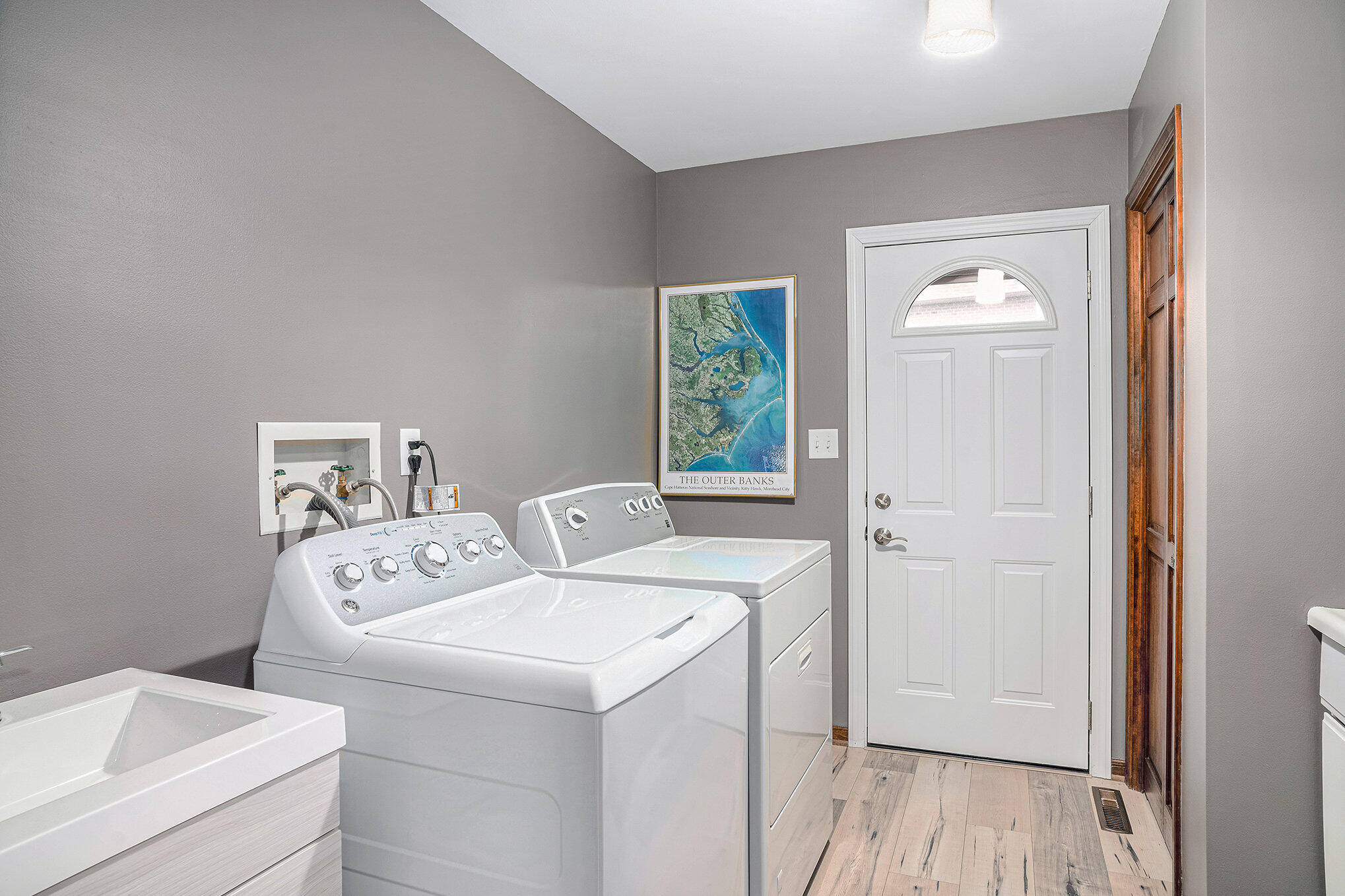 455 Amhurst Road Valparaiso, IN 46385 - Photo 19 of 48 2038x1358