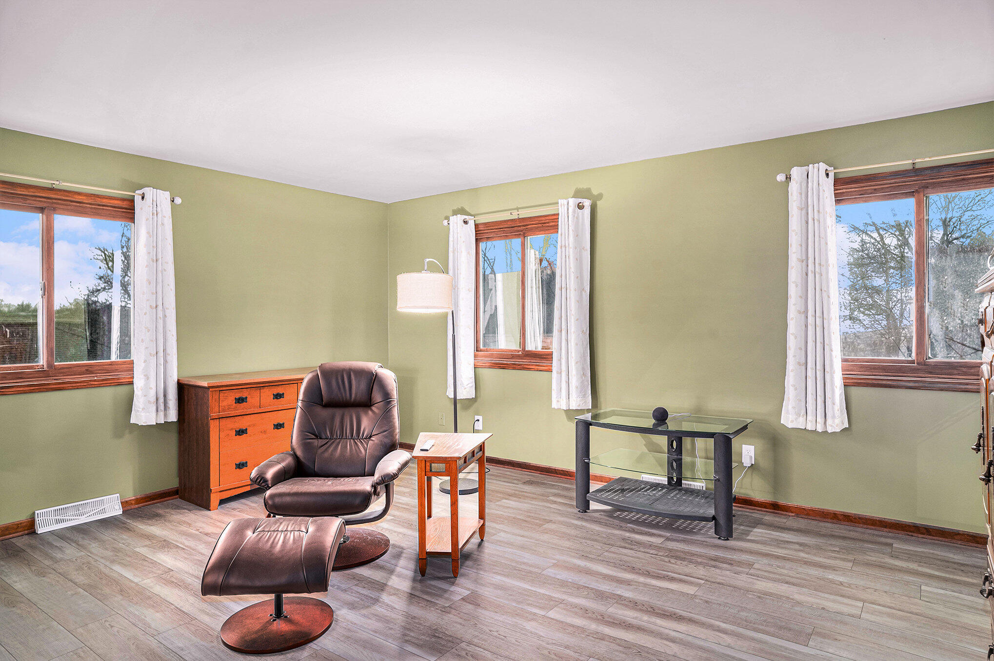 455 Amhurst Road Valparaiso, IN 46385 - Photo 23 of 48 2038x1356