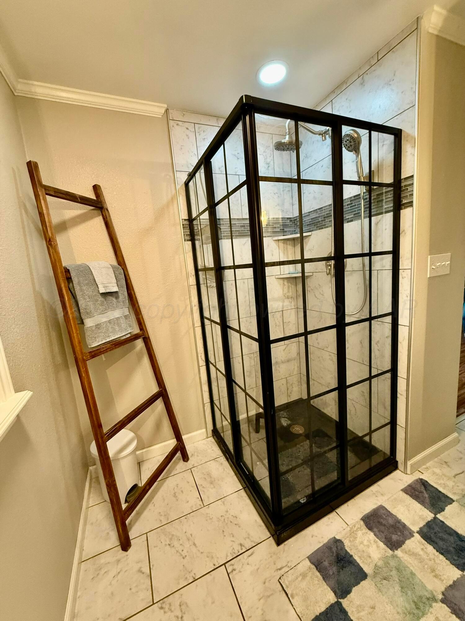 3314 Kingston Road Amarillo, TX 79106 - Photo 14 of 17 a view of an entryway