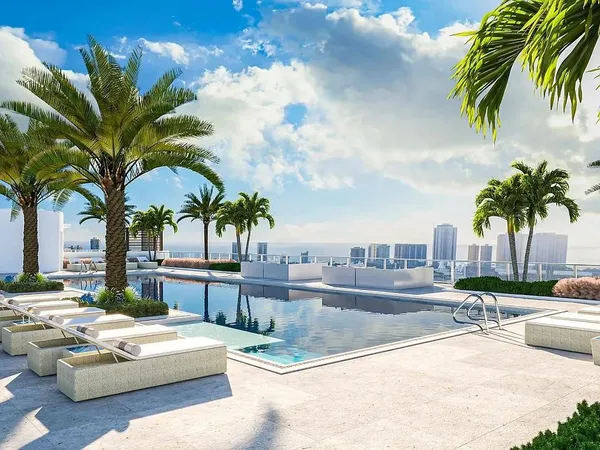 $9,999 | 220 Lake Shore Drive, Unit 802, Lake Park, FL 33403