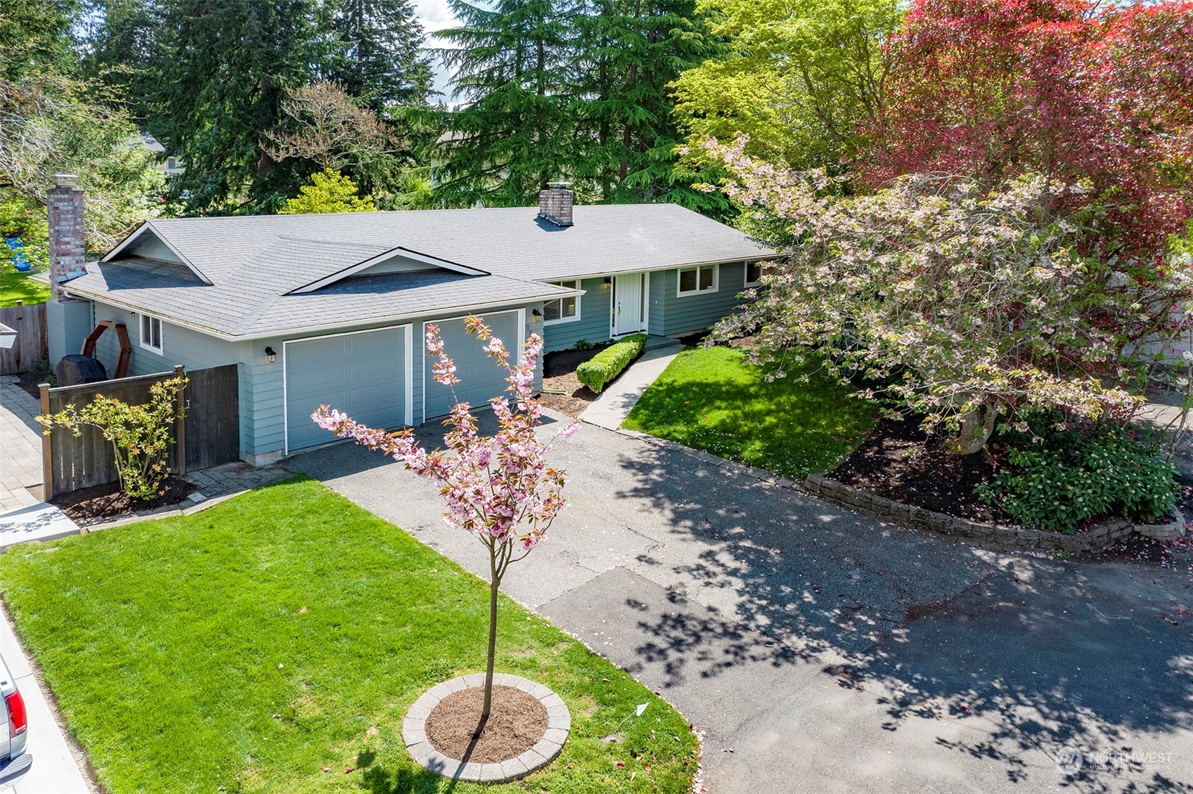 9504 233rd Street Southwest Edmonds, WA 98020 - Photo 23 of 26 a front view of a house with garden