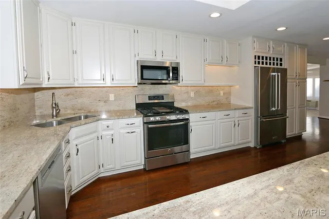 $579,000 | 500 Beaucaire Drive, Warson Woods, MO 63122