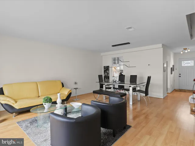 $489,950 | 8068 Dulciana Court, Springfield, VA 22153