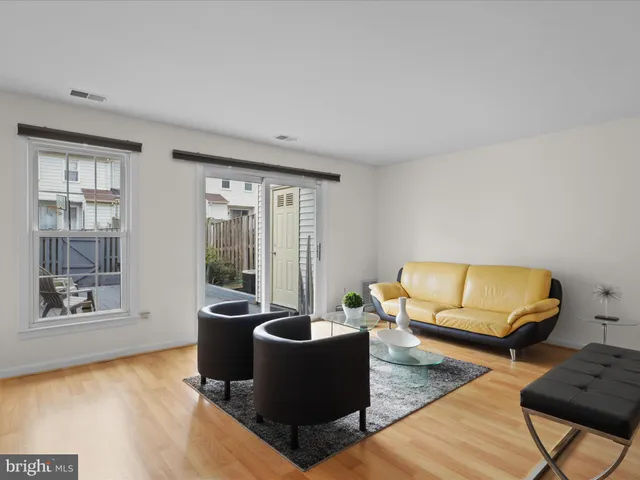 $489,950 | 8068 Dulciana Court, Springfield, VA 22153