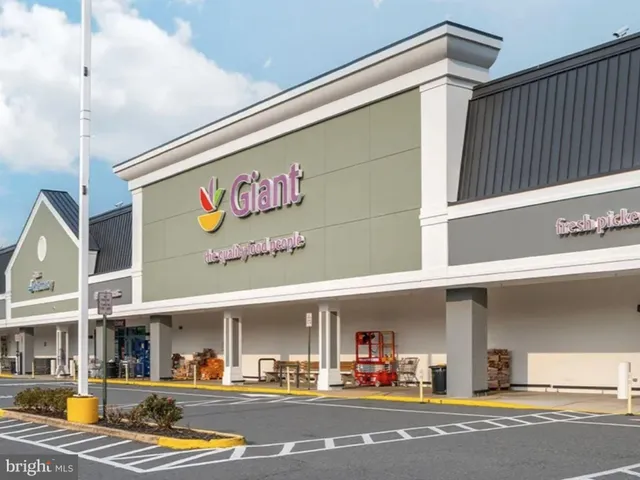 $489,950 | 8068 Dulciana Court, Springfield, VA 22153