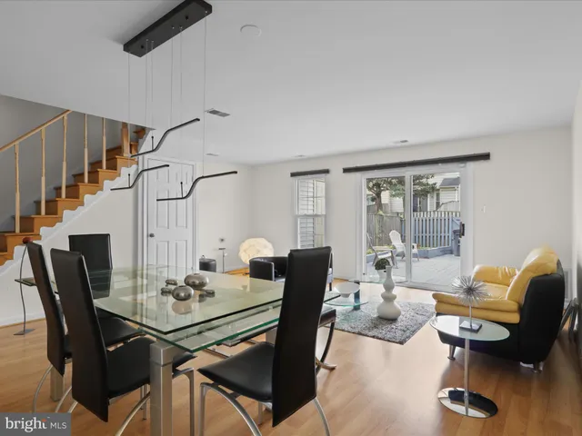 $489,950 | 8068 Dulciana Court, Springfield, VA 22153