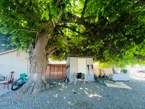 $330,000 | 2038 Tulsa Street, Modesto, CA 95358