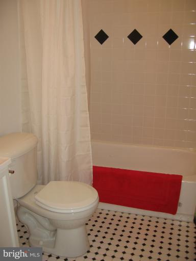 3310 Pendleton Drive Silver Spring, MD 20902 - Photo 4 of 14 Bath