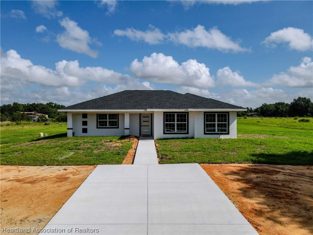 2732 West Reeves Road Avon Park, FL 33825 - Photo 1 of 28 Gallery Image 1