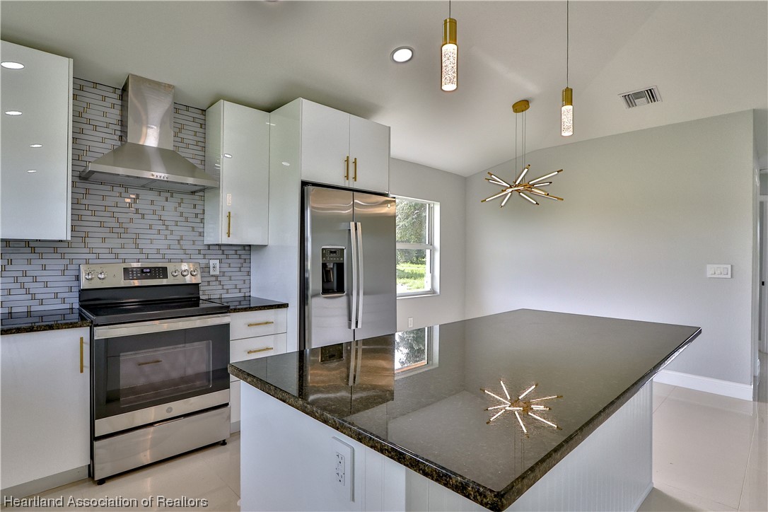 2732 West Reeves Road Avon Park, FL 33825 - Photo 11 of 28 Gallery Image 11