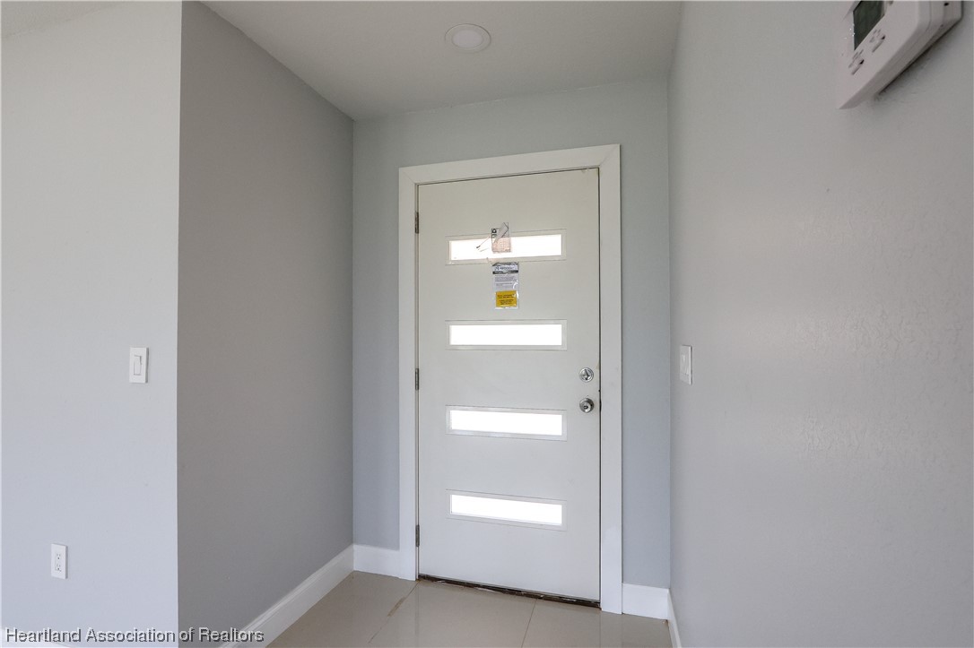 2732 West Reeves Road Avon Park, FL 33825 - Photo 2 of 28 Gallery Image 2