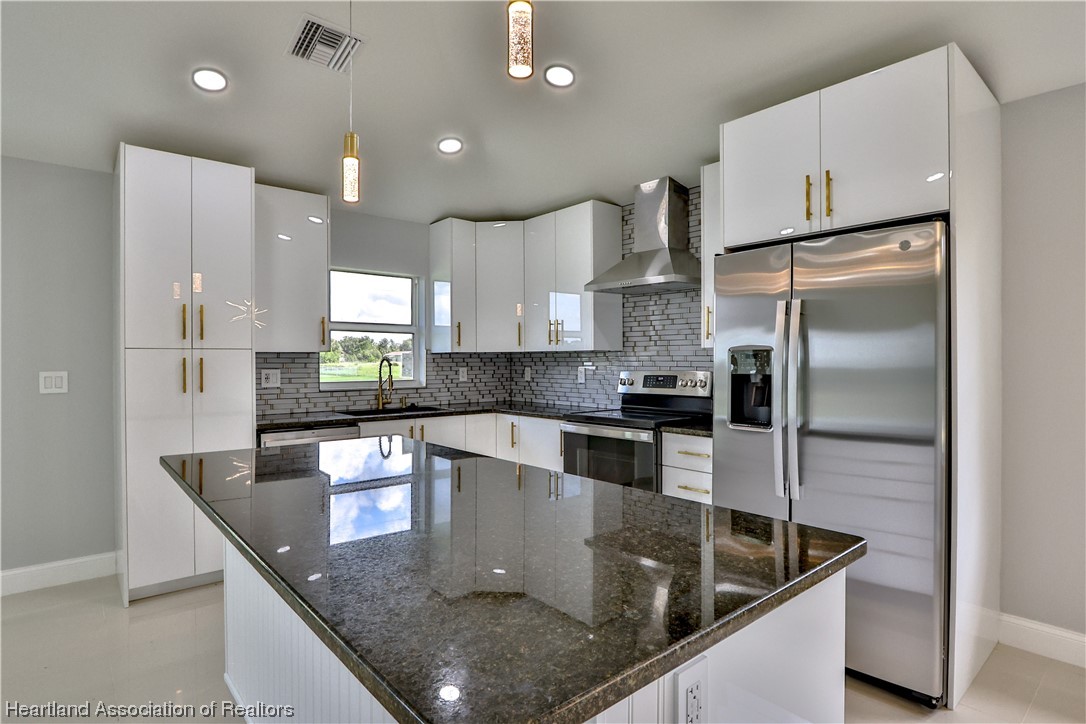 2732 West Reeves Road Avon Park, FL 33825 - Photo 10 of 28 Gallery Image 10