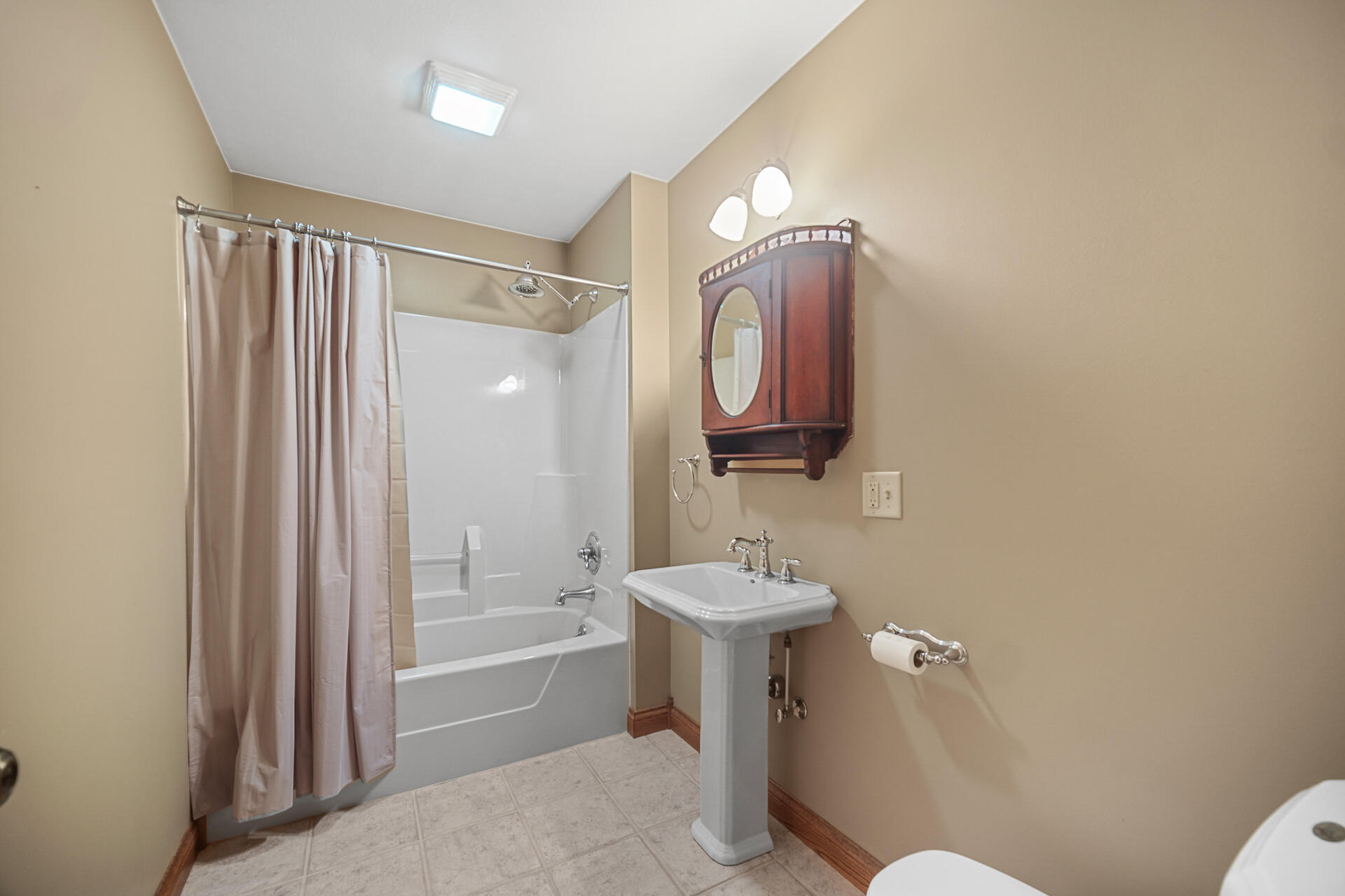 118 South Smoke Road Kouts, IN 46347 - Photo 13 of 19 1920x1280