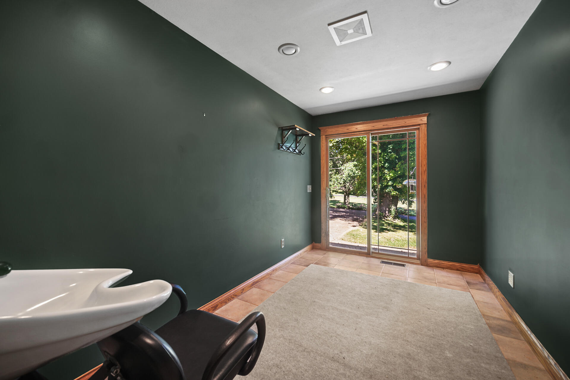 118 South Smoke Road Kouts, IN 46347 - Photo 14 of 19 1920x1280