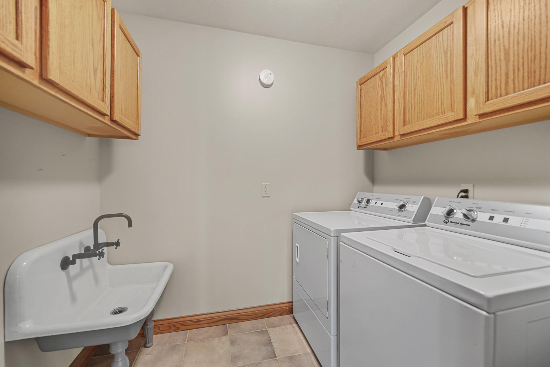 118 South Smoke Road Kouts, IN 46347 - Photo 15 of 19 1920x1280