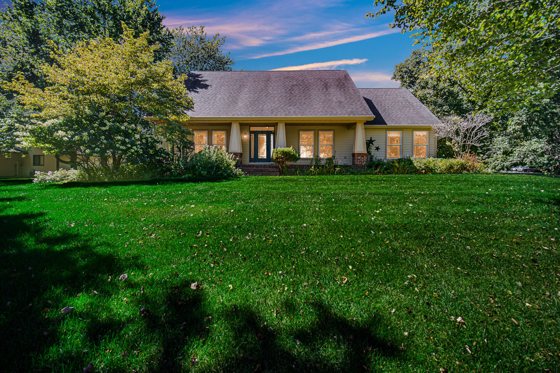 118 South Smoke Road Kouts, IN 46347 - Photo 3 of 19 1920x1280