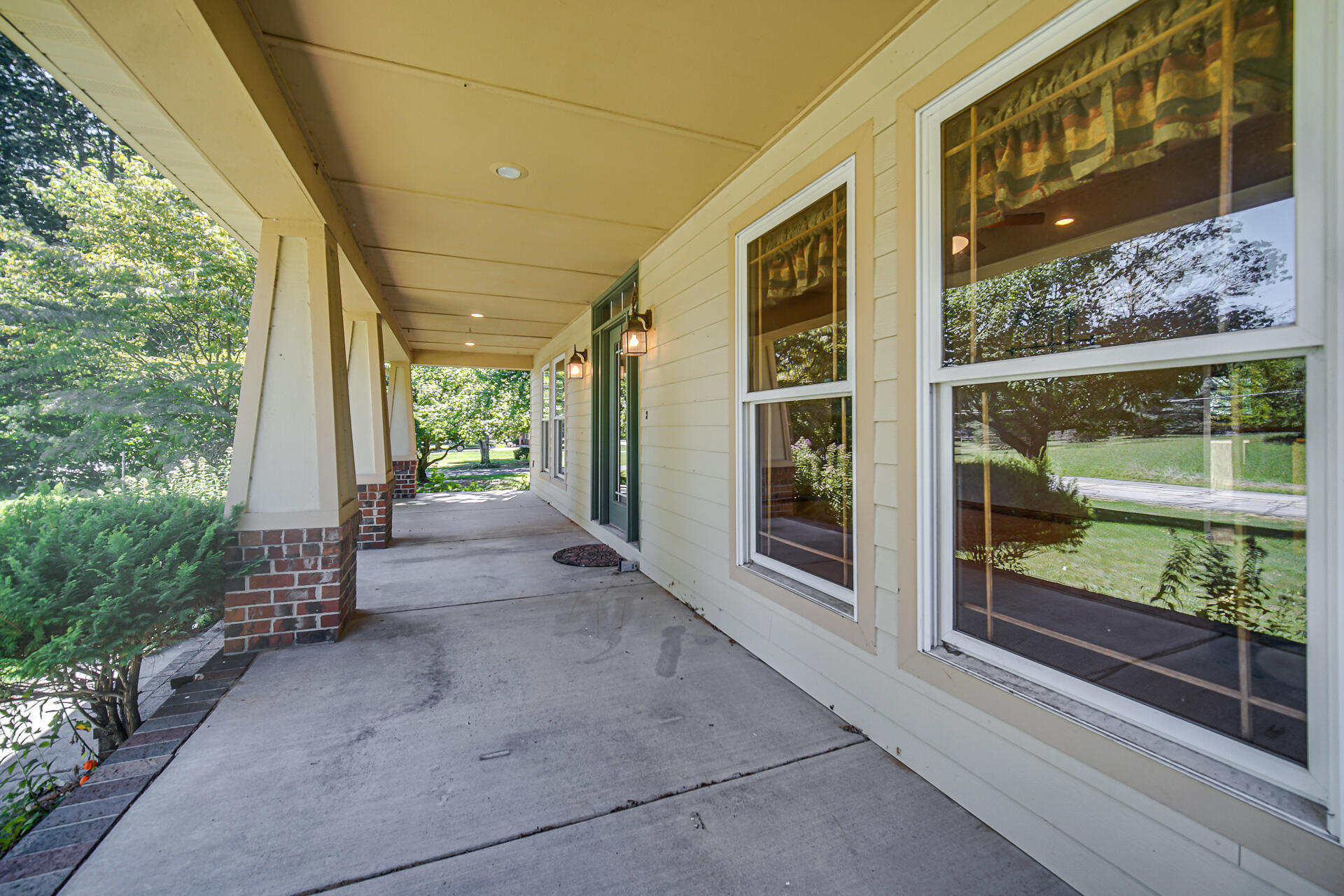 118 South Smoke Road Kouts, IN 46347 - Photo 4 of 19 1920x1280