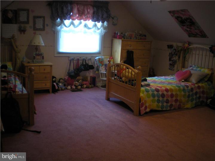 13011 Sewell Road Philadelphia, PA 19116 - Photo 14 of 15