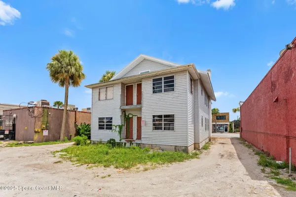 $1,300,000 | 814 East New Haven Avenue, Melbourne, FL 32901