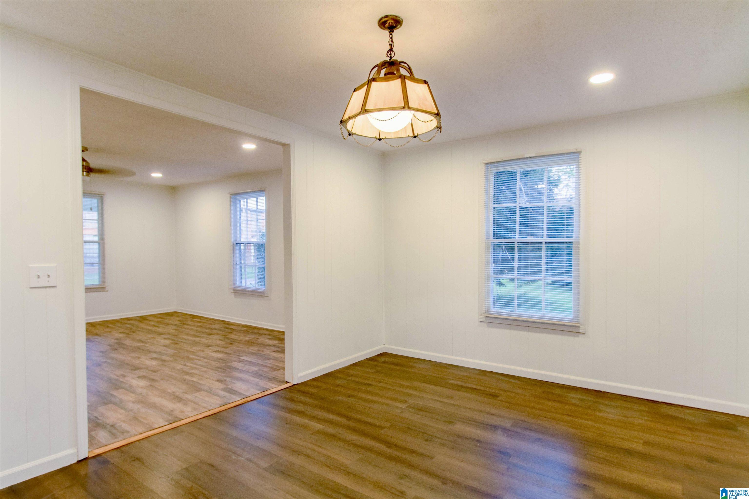 1407 8th Street Clanton, AL 35045 - Photo 3 of 8