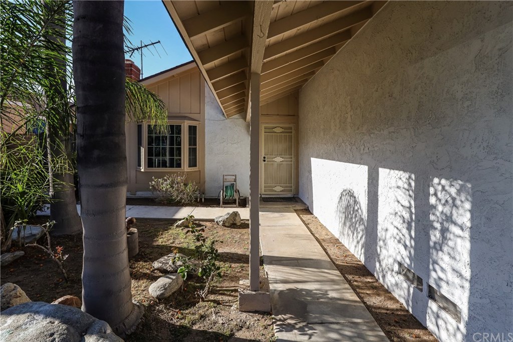 10205 Tanforan Drive Riverside, CA 92503 - Photo 8 of 28