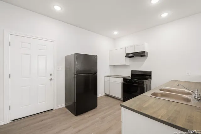 $1,500 | 8719 Wurzbach Road, Unit 201, San Antonio, TX 78240