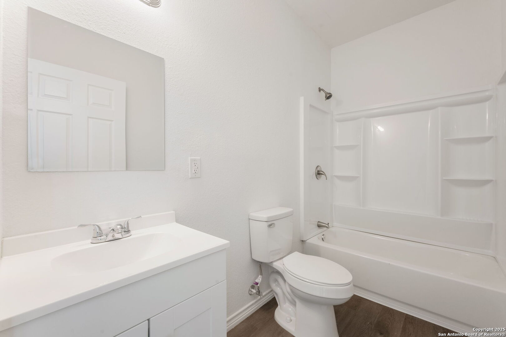 8719 Wurzbach Road, Unit 201 San Antonio, TX 78240 - Photo 10 of 17