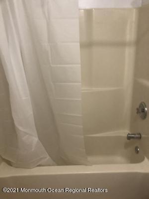 90 County Road Cliffwood, NJ 07721 - Photo 8 of 12 a close up of a shower
