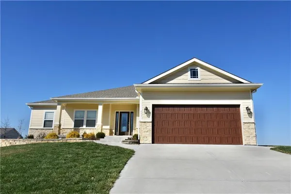 $510,000 | 405 West 10th Street, Lawson, MO 64062