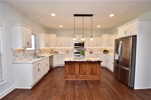 $510,000 | 405 West 10th Street, Lawson, MO 64062