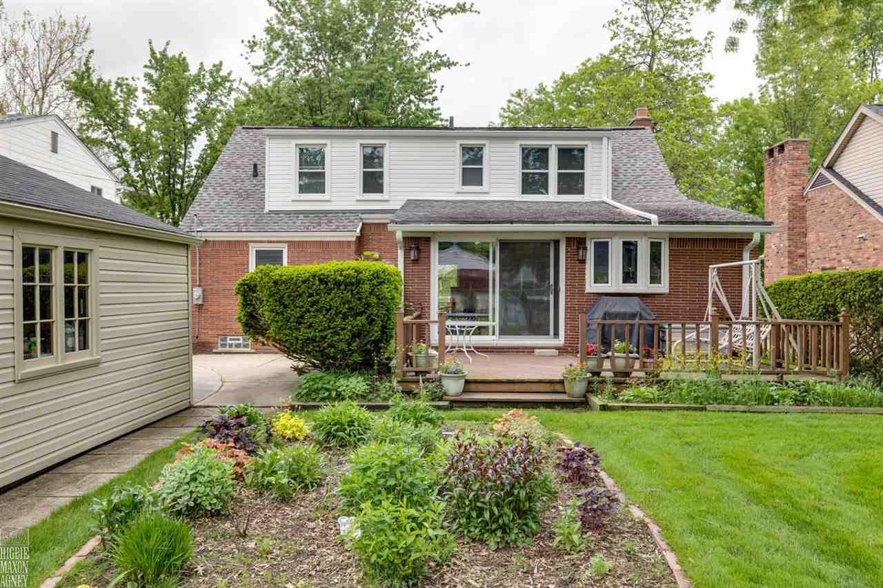 1137 Hawthorne Road Grosse Pointe Woods, MI 48236 - Photo 25 of 31