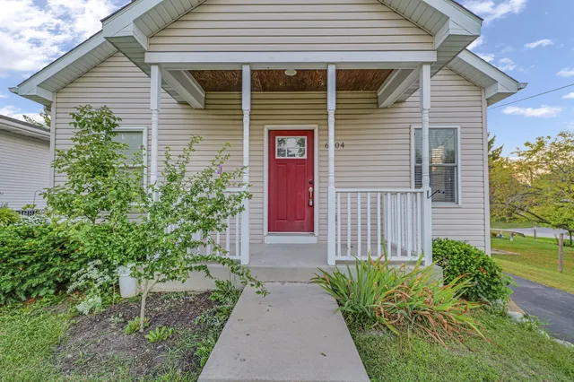 $374,900 | 6504 235th Avenue, Paddock Lake, WI 53168