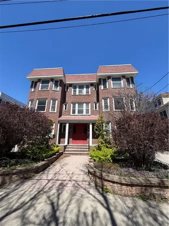 $3,250 | 132 Elton Street, Providence, RI 02906