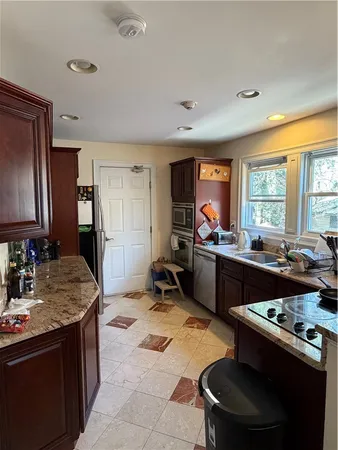 $3,250 | 132 Elton Street, Providence, RI 02906