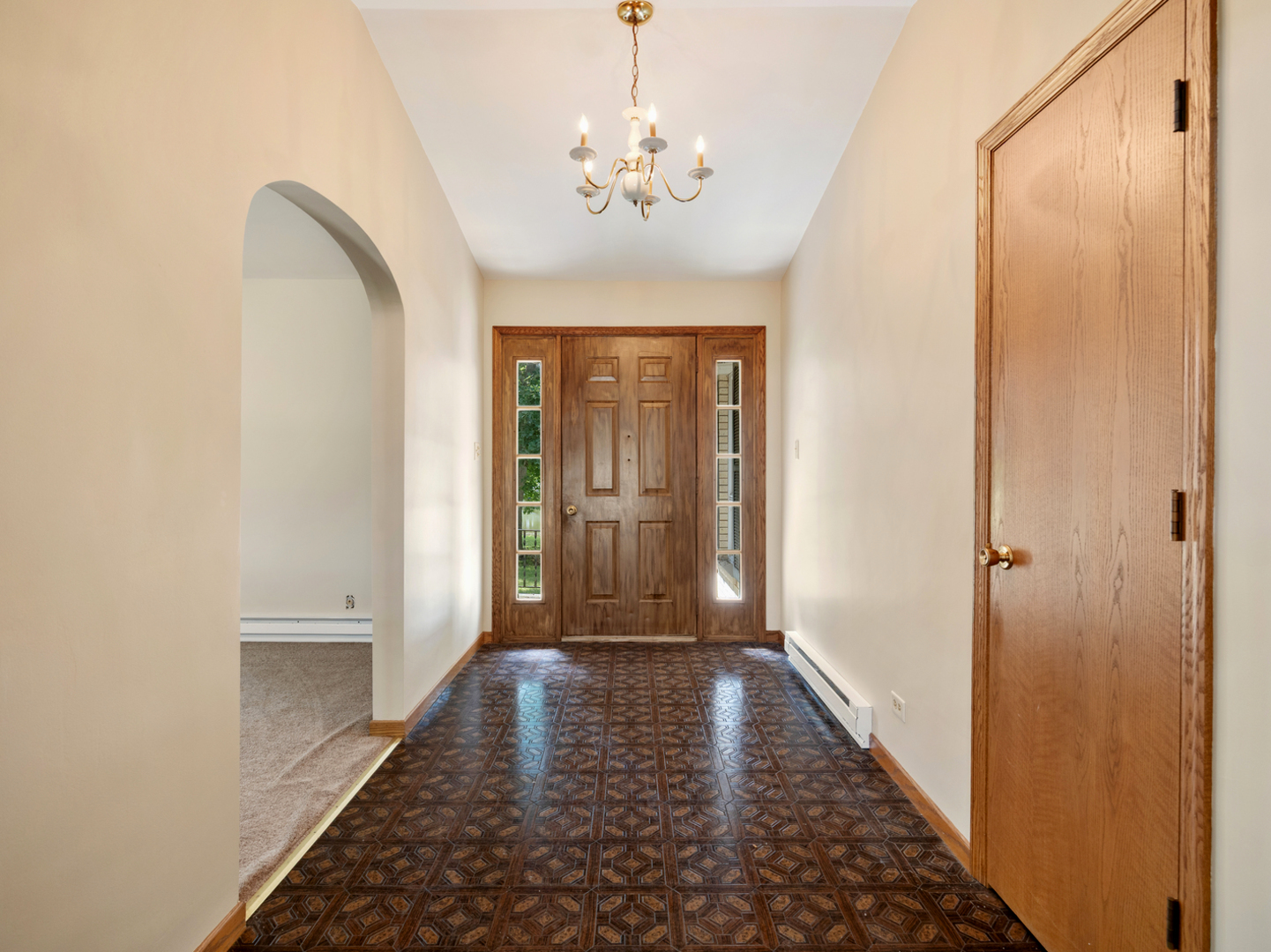 707 South Olbrich Road Harvard, IL 60033 - Photo 4 of 25 Gallery Image 4