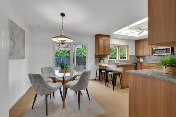 $3,288,000 | 18967 Palo Oaks Court, Saratoga, CA 95070