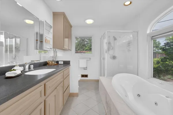 $3,288,000 | 18967 Palo Oaks Court, Saratoga, CA 95070