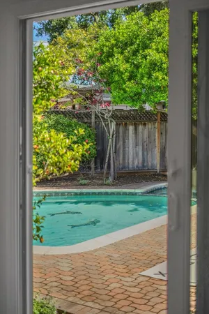 $3,288,000 | 18967 Palo Oaks Court, Saratoga, CA 95070