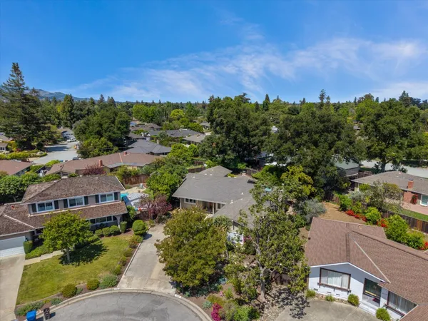 $3,288,000 | 18967 Palo Oaks Court, Saratoga, CA 95070