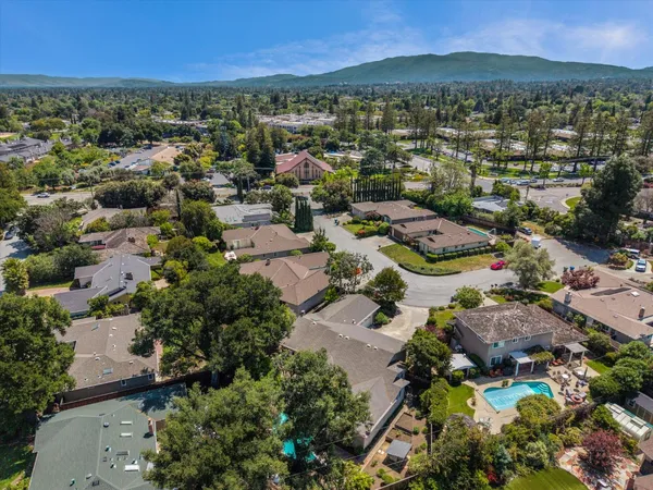 $3,288,000 | 18967 Palo Oaks Court, Saratoga, CA 95070
