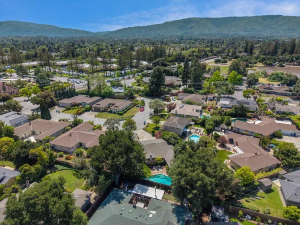 $3,288,000 | 18967 Palo Oaks Court, Saratoga, CA 95070