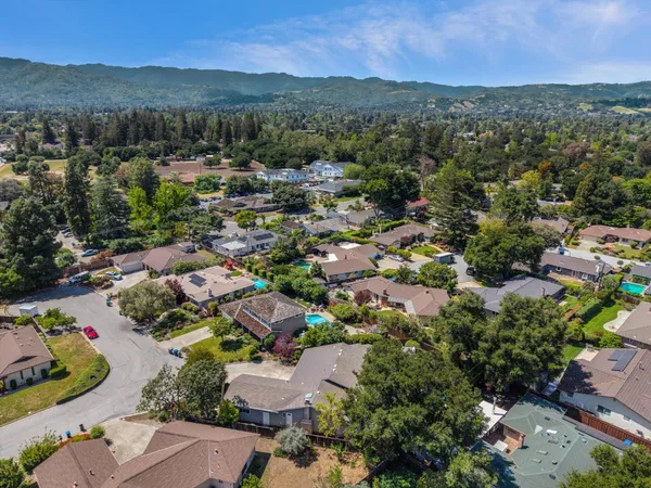 $3,288,000 | 18967 Palo Oaks Court, Saratoga, CA 95070