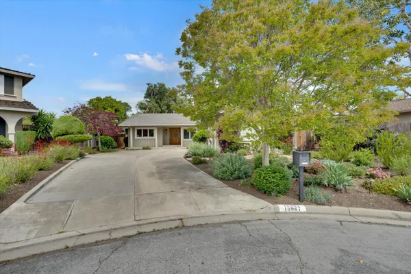 $3,288,000 | 18967 Palo Oaks Court, Saratoga, CA 95070