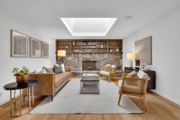 $3,288,000 | 18967 Palo Oaks Court, Saratoga, CA 95070