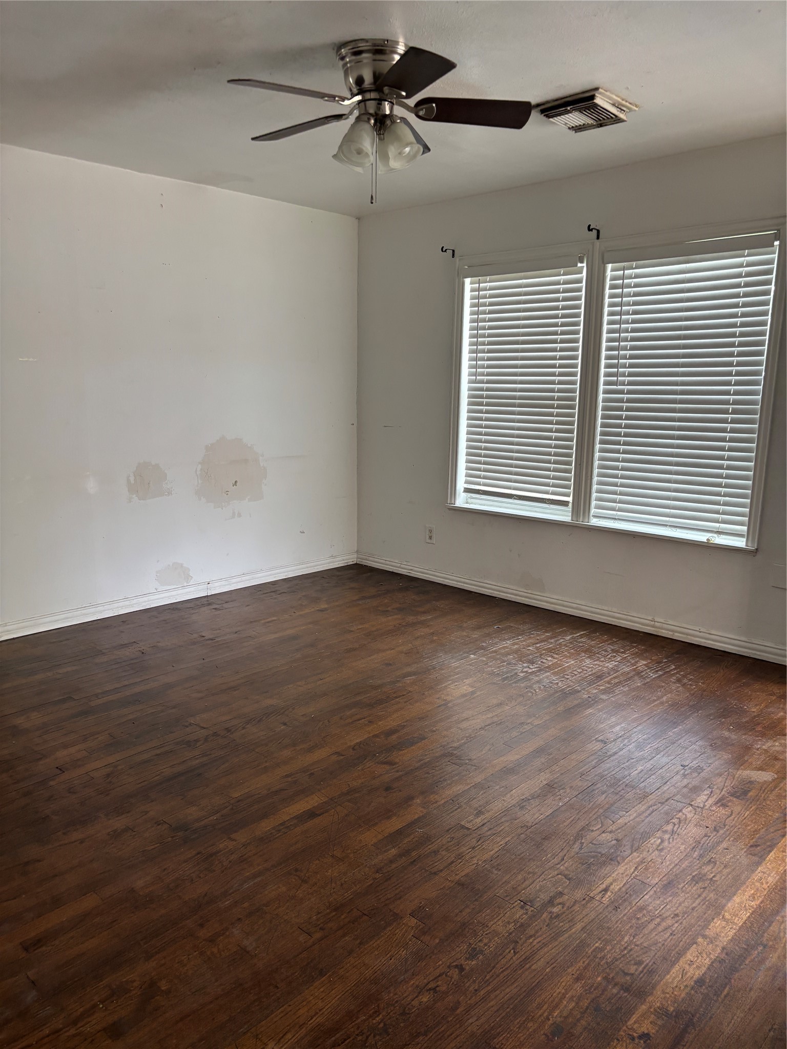828 North Chenango Street Angleton, TX 77515 - Photo 8 of 17