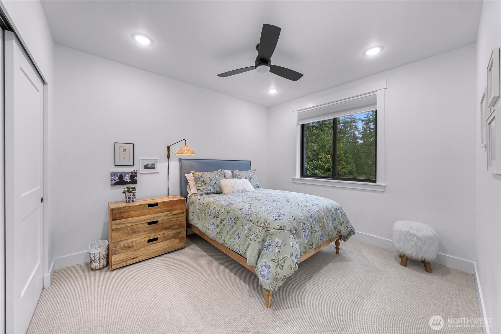 4336 Meander Lane Langley, WA 98260 - Photo 25 of 36 a bedroom with a bed and a window