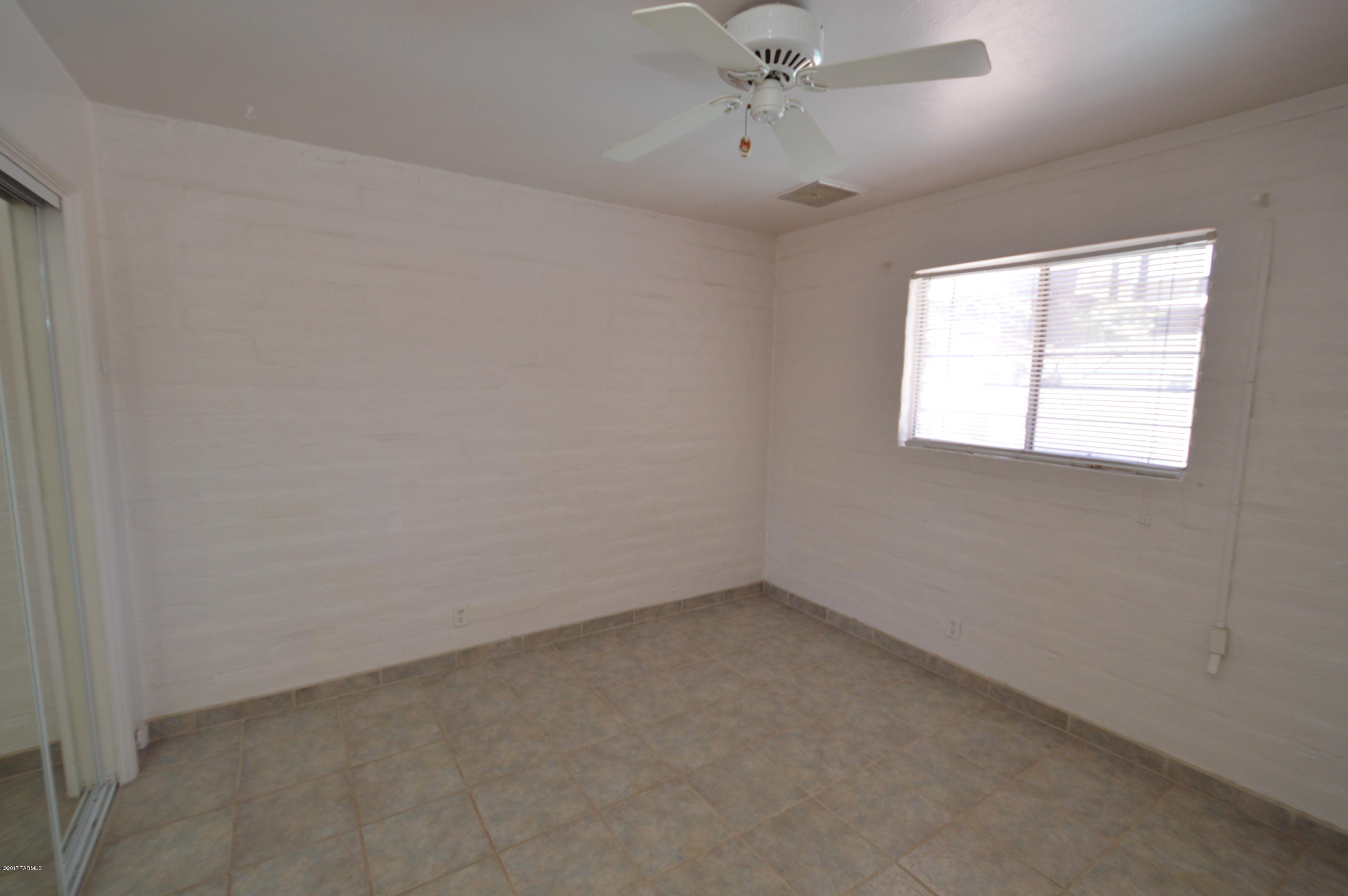 526 East Radburn Street Tucson, AZ 85704 - Photo 10 of 16
